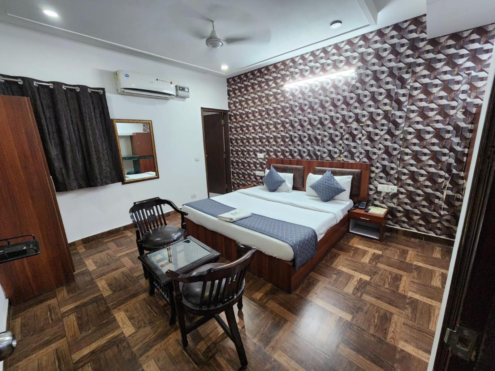 Hotel Aerotech Near Delhi Airport Neu-Delhi Exterior foto